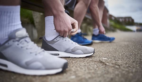 کفش مناسب برای جلوگیری از عرق کف پا